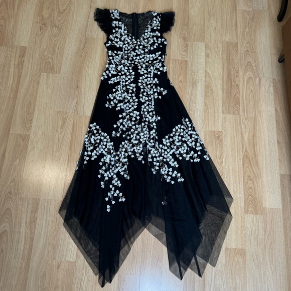 BCBGMAXAZRIA Black Embroidered Hearts Lace Feminine Asymmetrical Hem Dress 2 NWT - Picture 9 of 14